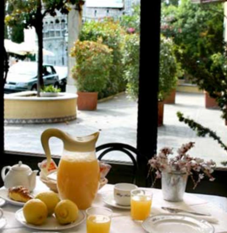 Hotel Ariston Пиза Екстериор снимка